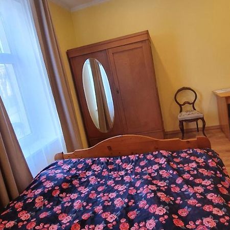 Hot Riga Ernestines Iela 7-1 Enjoy The Feel Of Home And History! Dış mekan fotoğraf